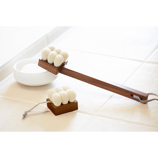 SUVÉ   Body brush short