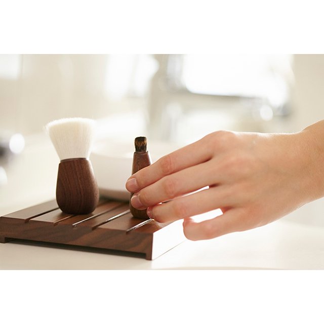 SUVÉ  Nose cleansing brush